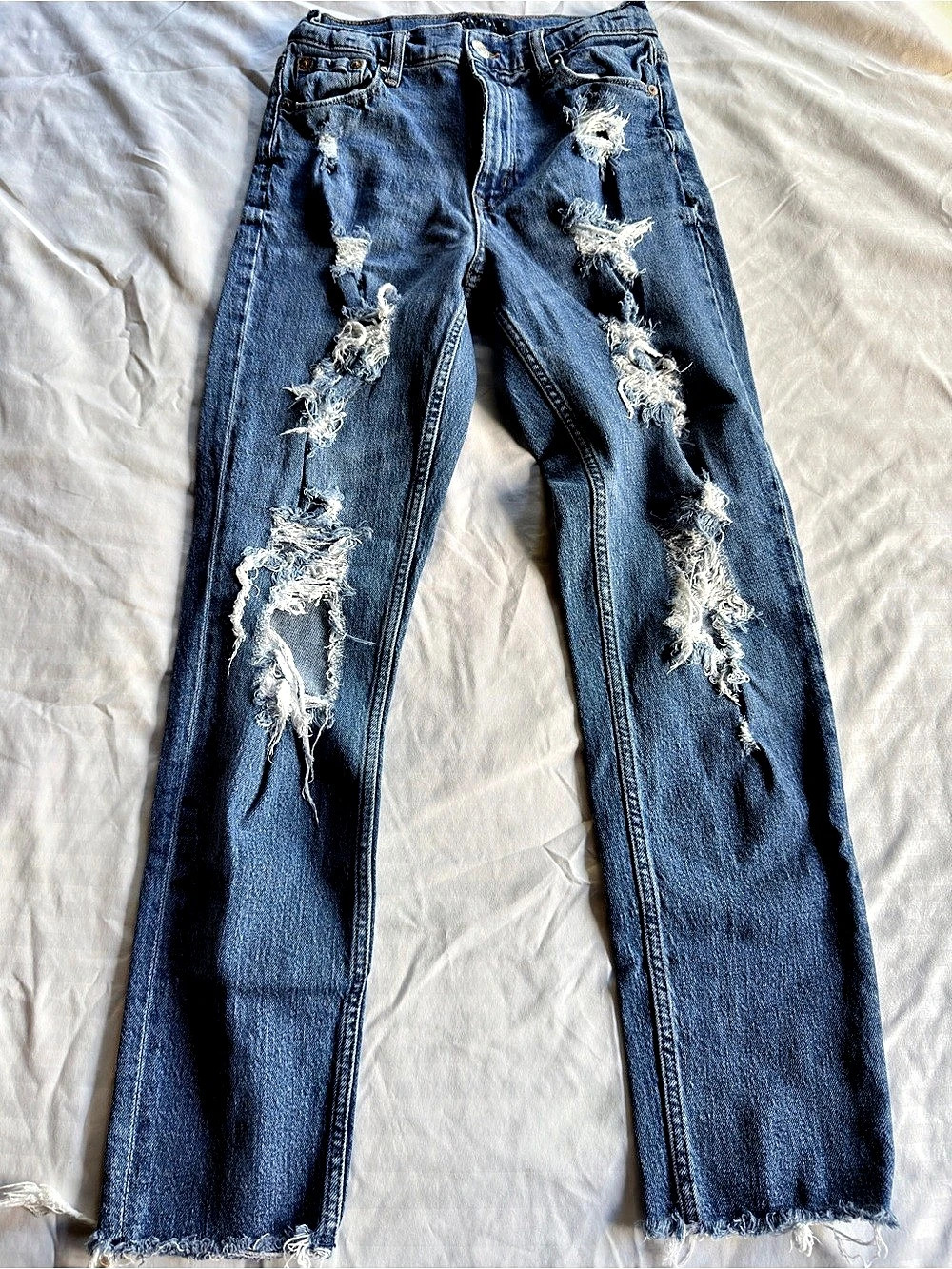 Aéropostale Mom Jean Distressed Straight Leg Jeans Blue Size 2